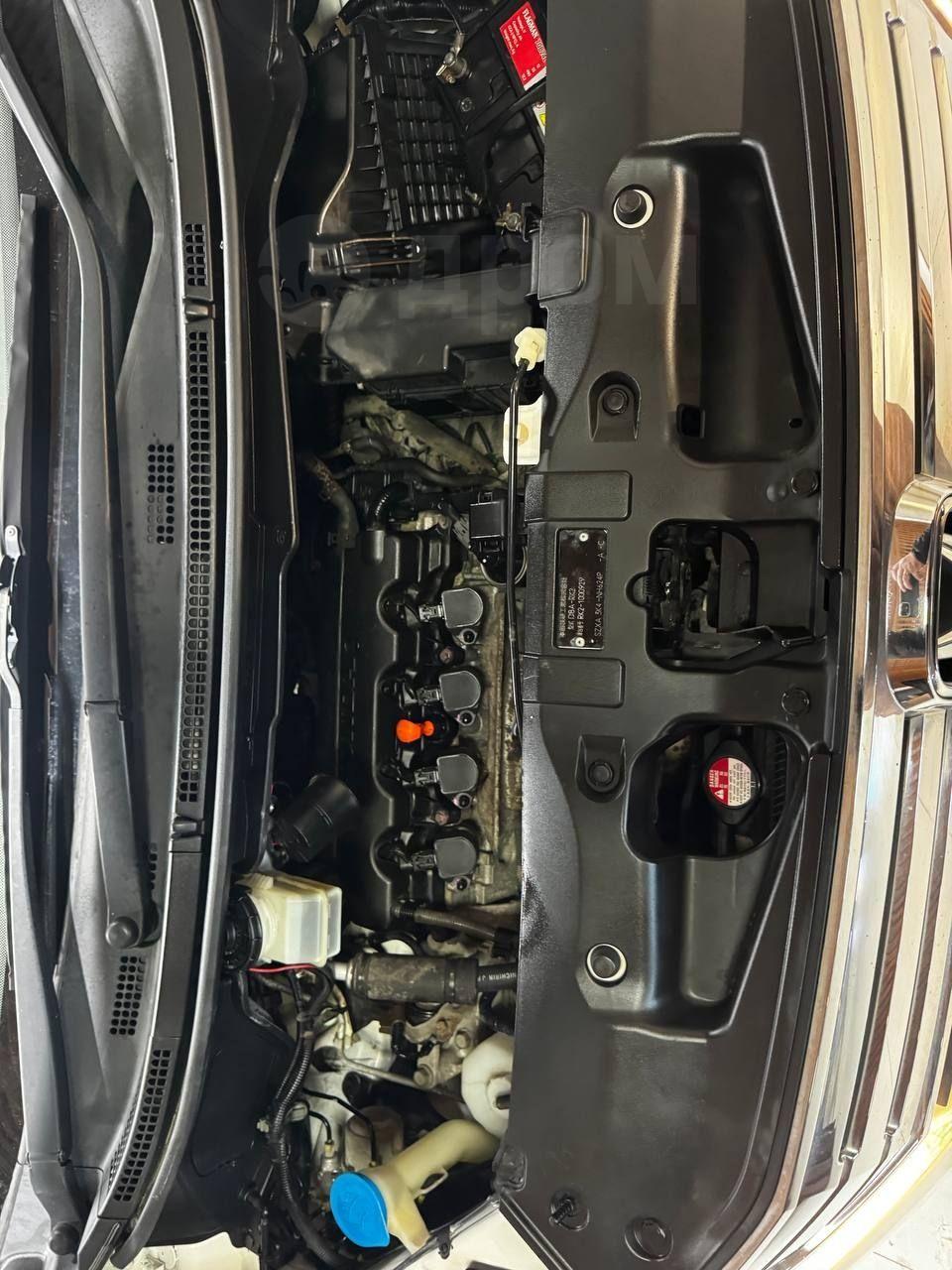 В105492 HONDA STEPWGN 2009 RK2-1000929