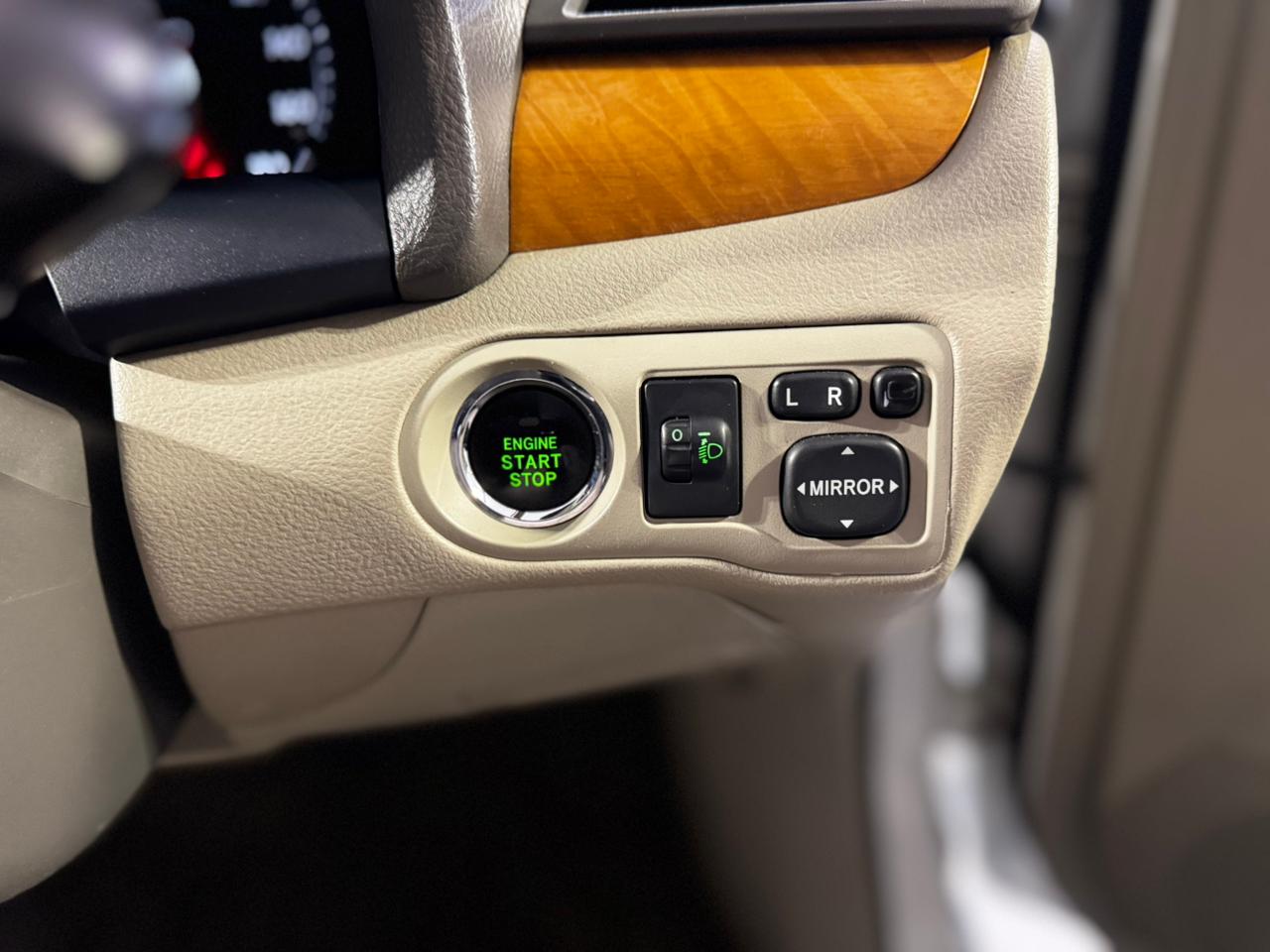 К105191 Toyota Premio 2010 ZRT261-3014400