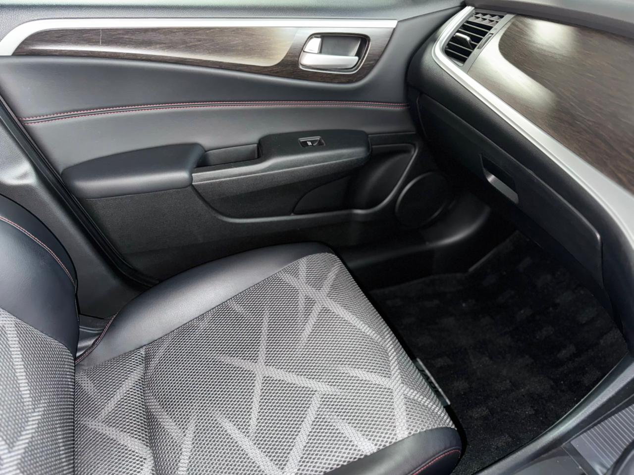 К105438 Honda Jade 2017 FR5-1005114