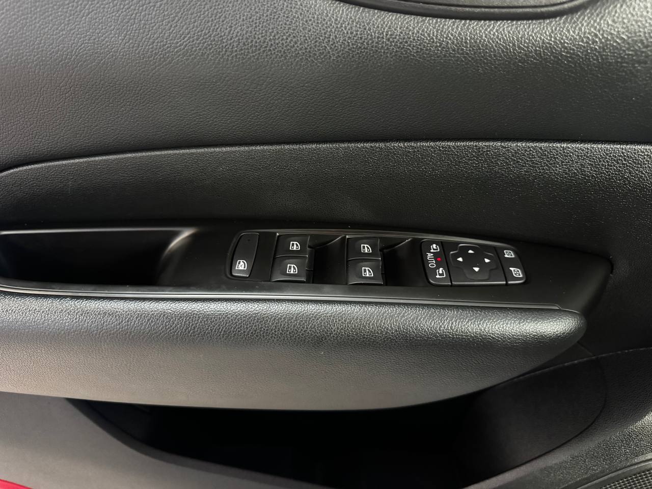 К105496 Renault Samsung SM6 KNMA4B2LMKP010552