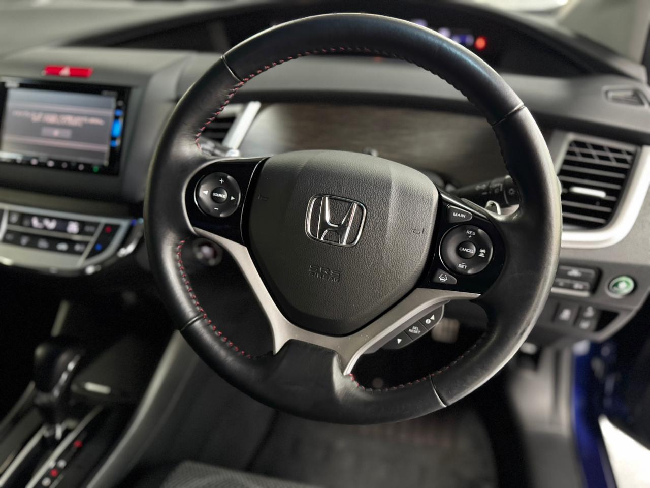 К105438 Honda Jade 2017 FR5-1005114