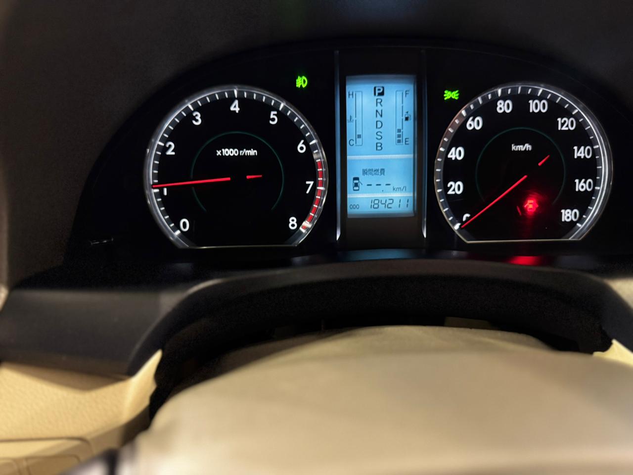 К105191 Toyota Premio 2010 ZRT261-3014400