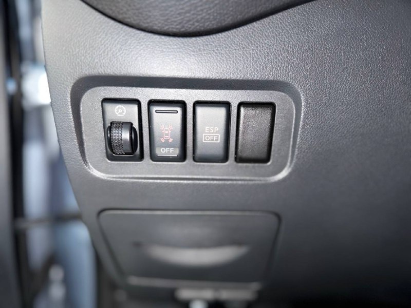 В105479 Рено Колеос VF1VY0C0VUC261428