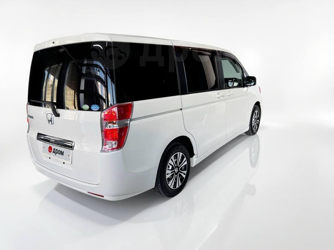 В105492 HONDA STEPWGN 2009 RK2-1000929