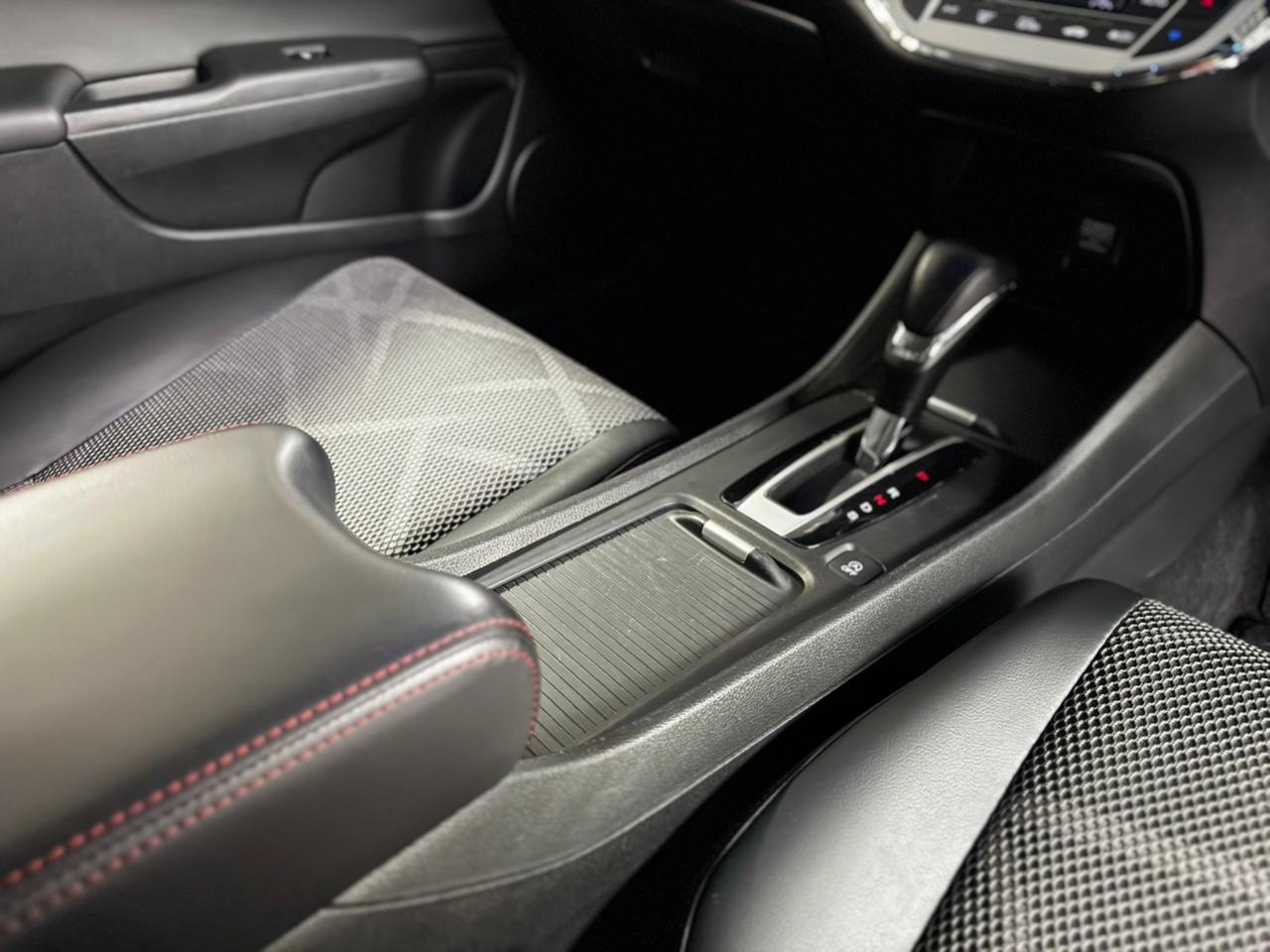 К105438 Honda Jade 2017 FR5-1005114