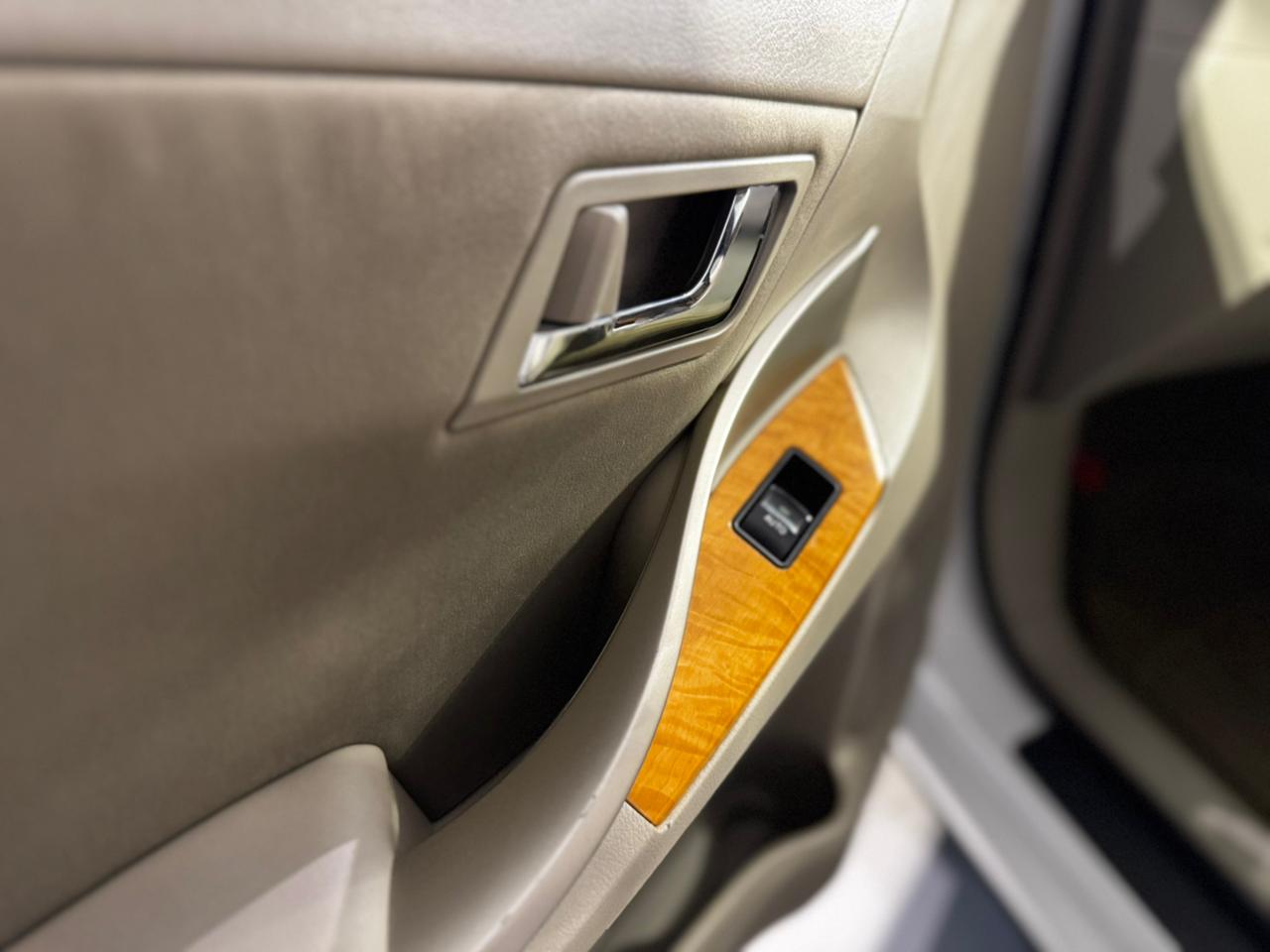 К105191 Toyota Premio 2010 ZRT261-3014400