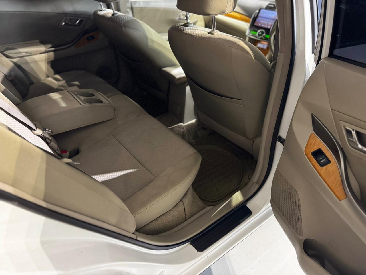 К105191 Toyota Premio 2010 ZRT261-3014400