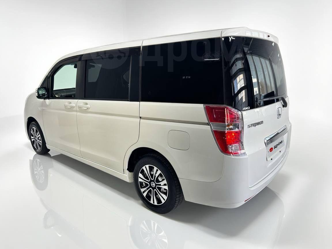 В105492 HONDA STEPWGN 2009 RK2-1000929