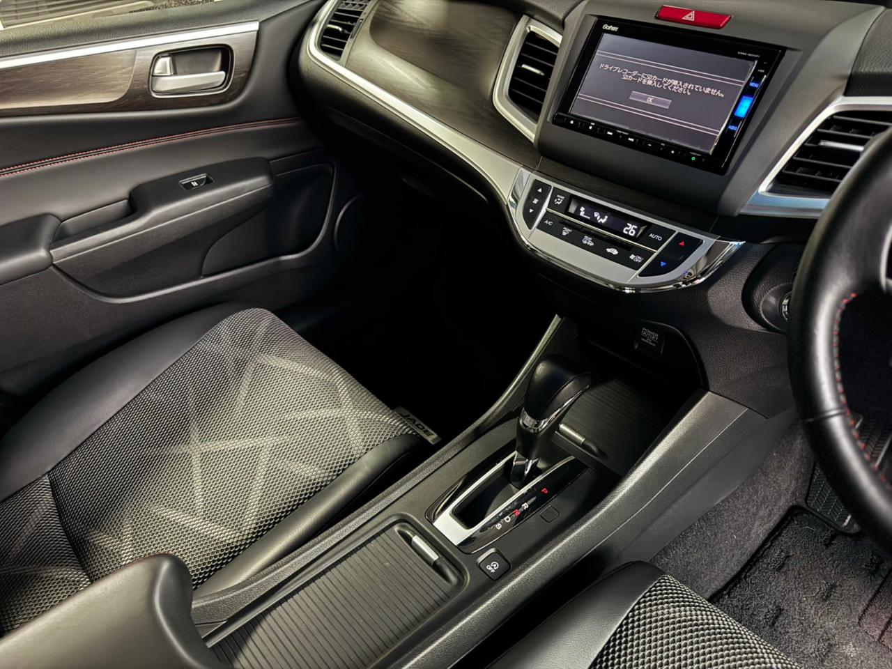 К105438 Honda Jade 2017 FR5-1005114