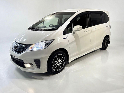 К105353 Honda Freed Hybrid 2013 GP3-3000064